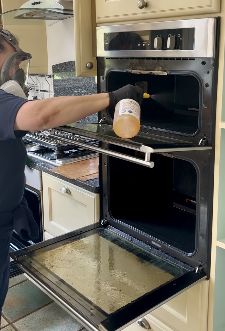 Professional oven deep cleaning service Bromley